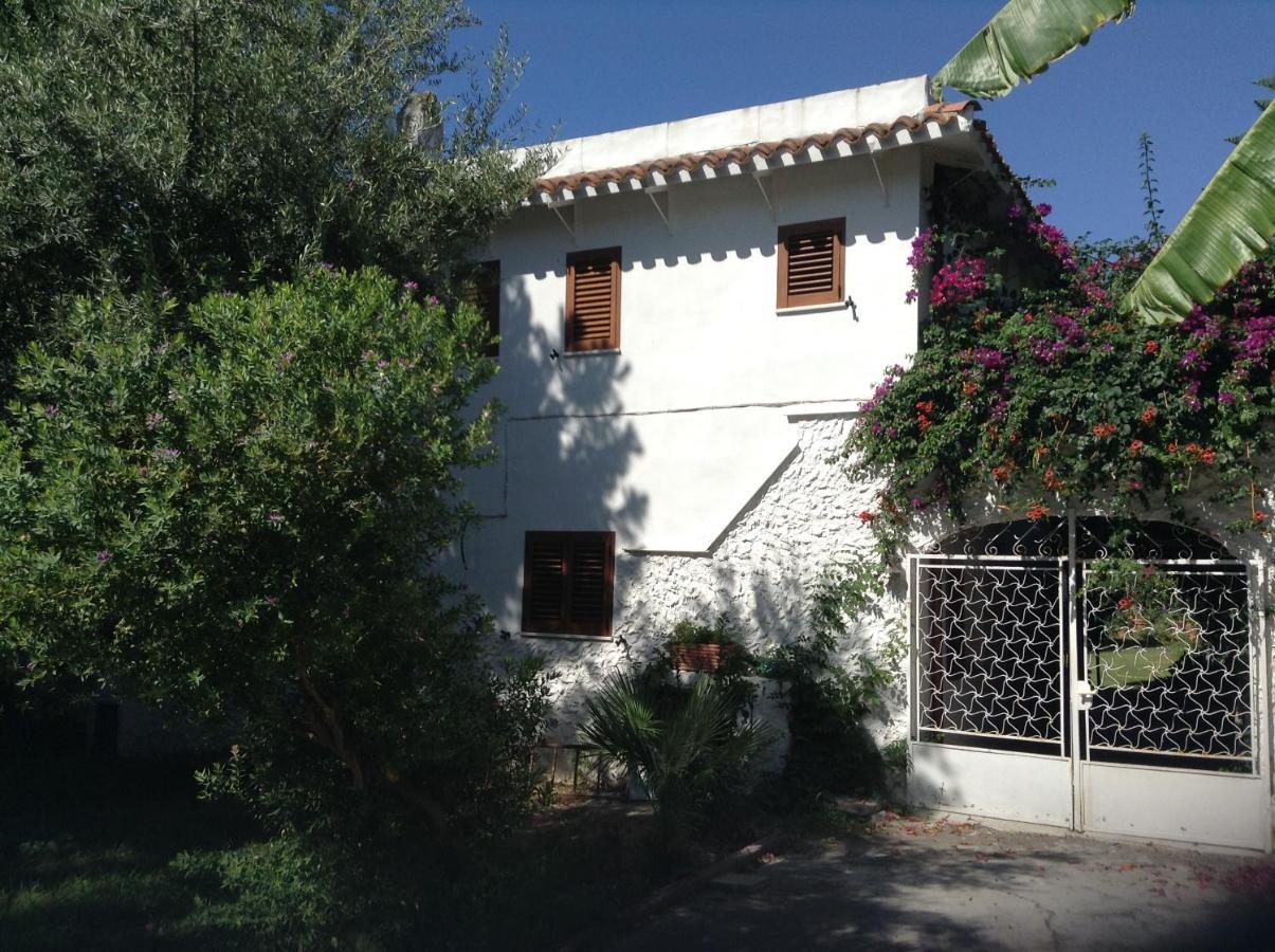 Deliziosa Villa 150 Metri Dal Mare กวาร์ตู ซานเตเลนา ภายนอก รูปภาพ